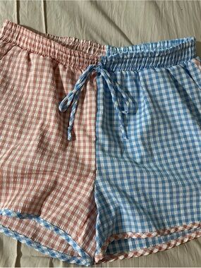 Gingham Elastic Waist Women's Shorts - Blue & Pink